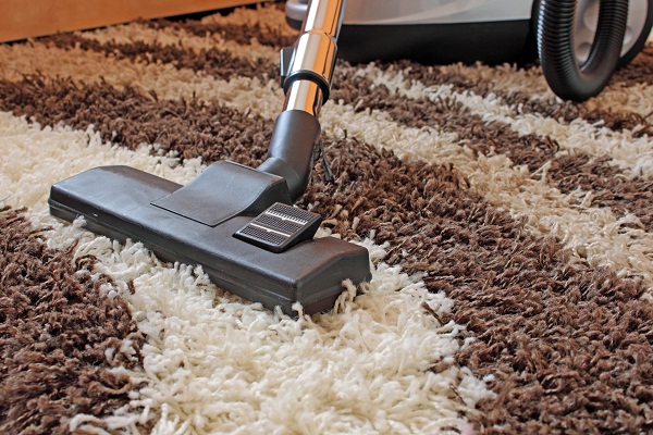 Vệ sinh thảm trải sàn và những điều bạn cần nhớ 